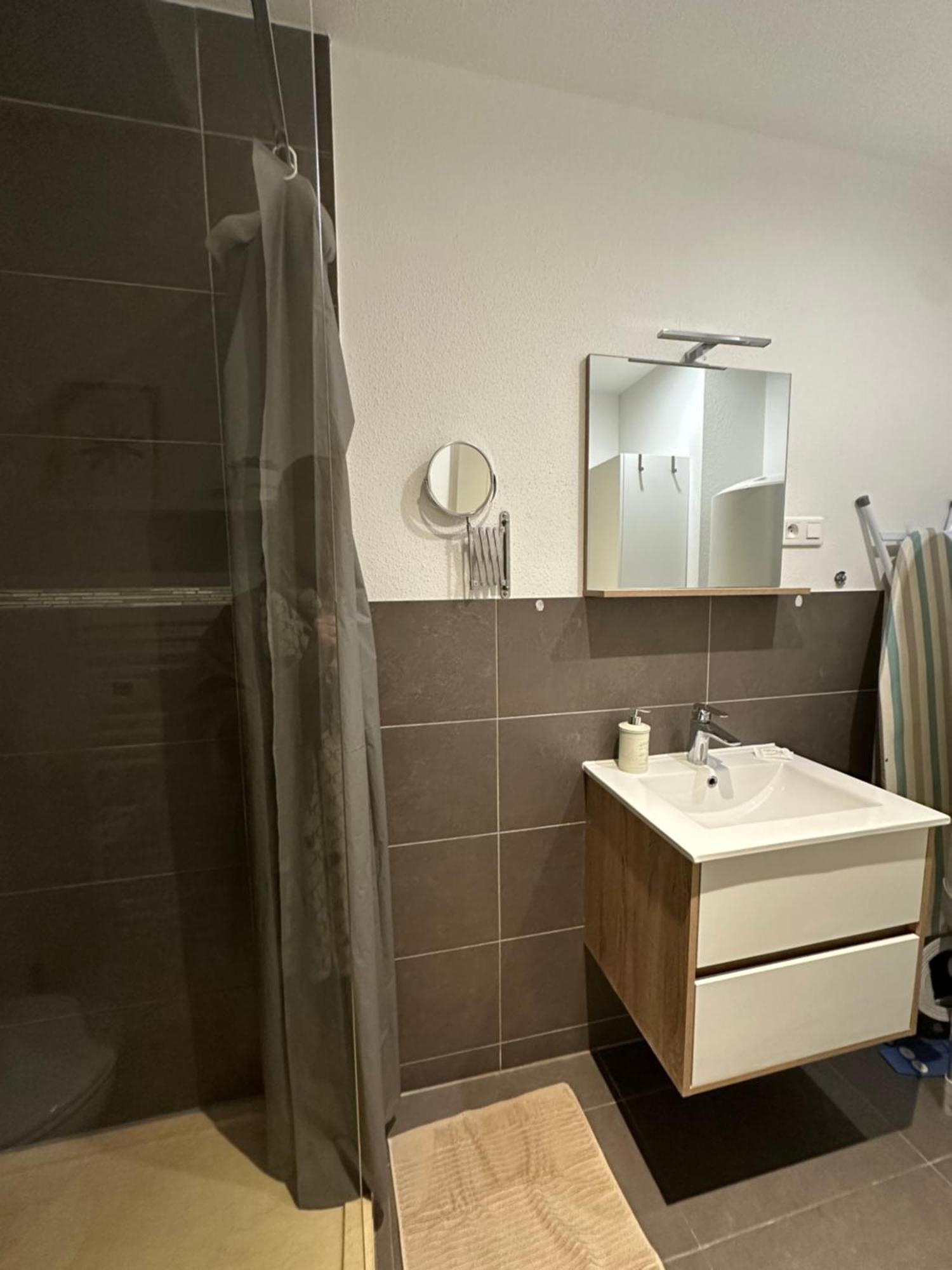 #2 Très Beau T3 1er étage tout confort, neuf, Mulhouse centre Esterno foto